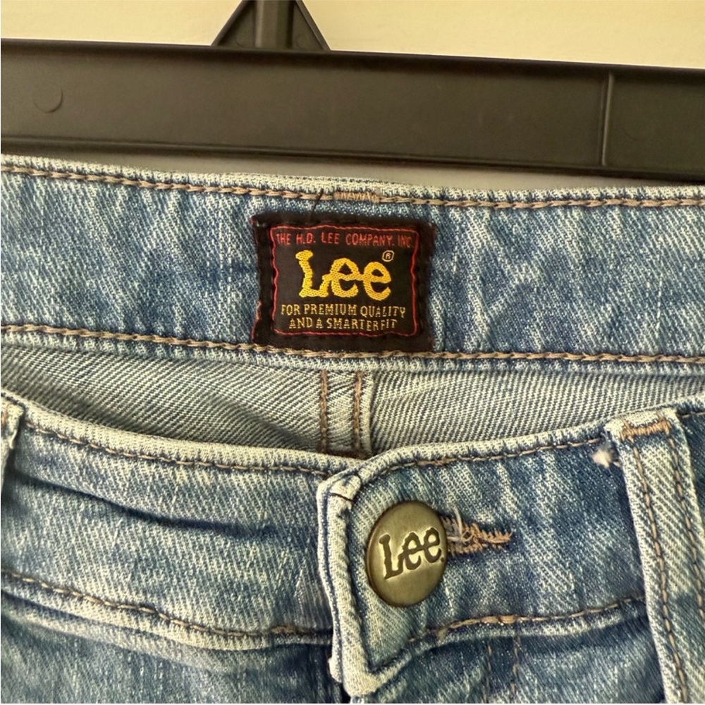 ⭐️ Lee Mid Rise Boyfriend Jean in Home Laundered - Picture 3 of 5